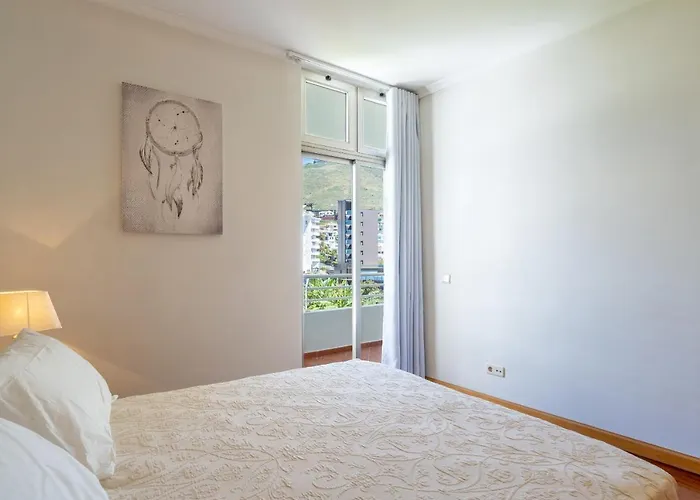 Diego Cruz Penthouse By Hr Madeira * Funchal (Madeira)