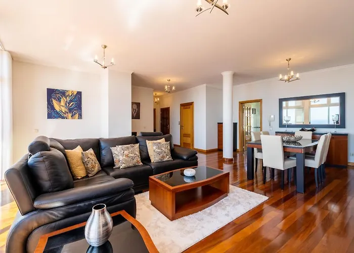 Diego Cruz Penthouse By Hr Madeira Funchal (Madeira)